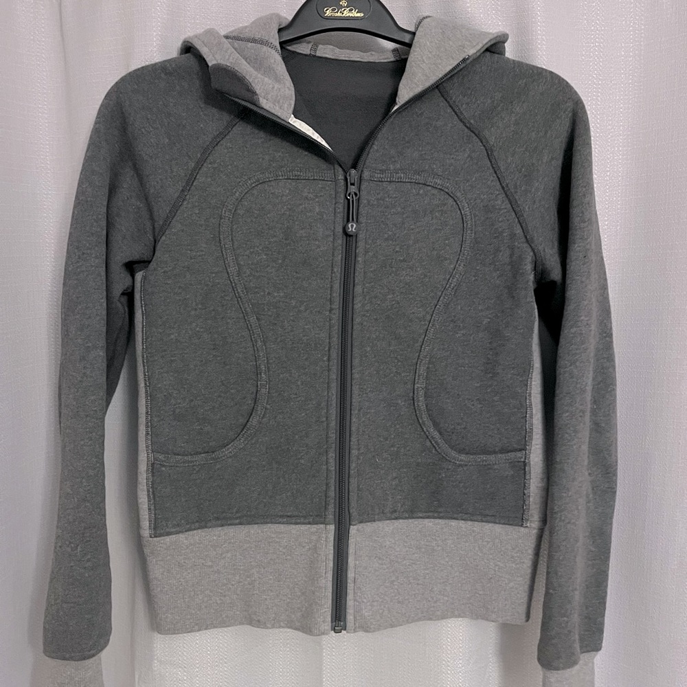 Lululemon zip up grey sweatshirt with hood. Size 4